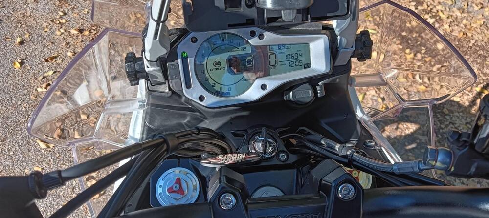 CFMOTO 650MT (2021 - 24) (5)