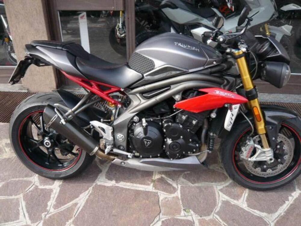 Triumph Speed Triple 1050 R ABS (2016 - 17)