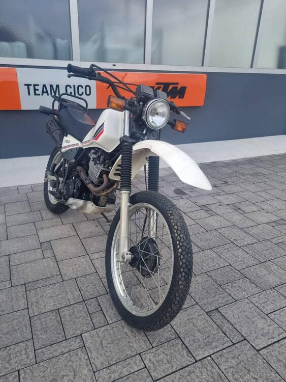 Vendo Yamaha Xt 550 D'epoca A Sarcedo (codice 9653886) - Moto.it