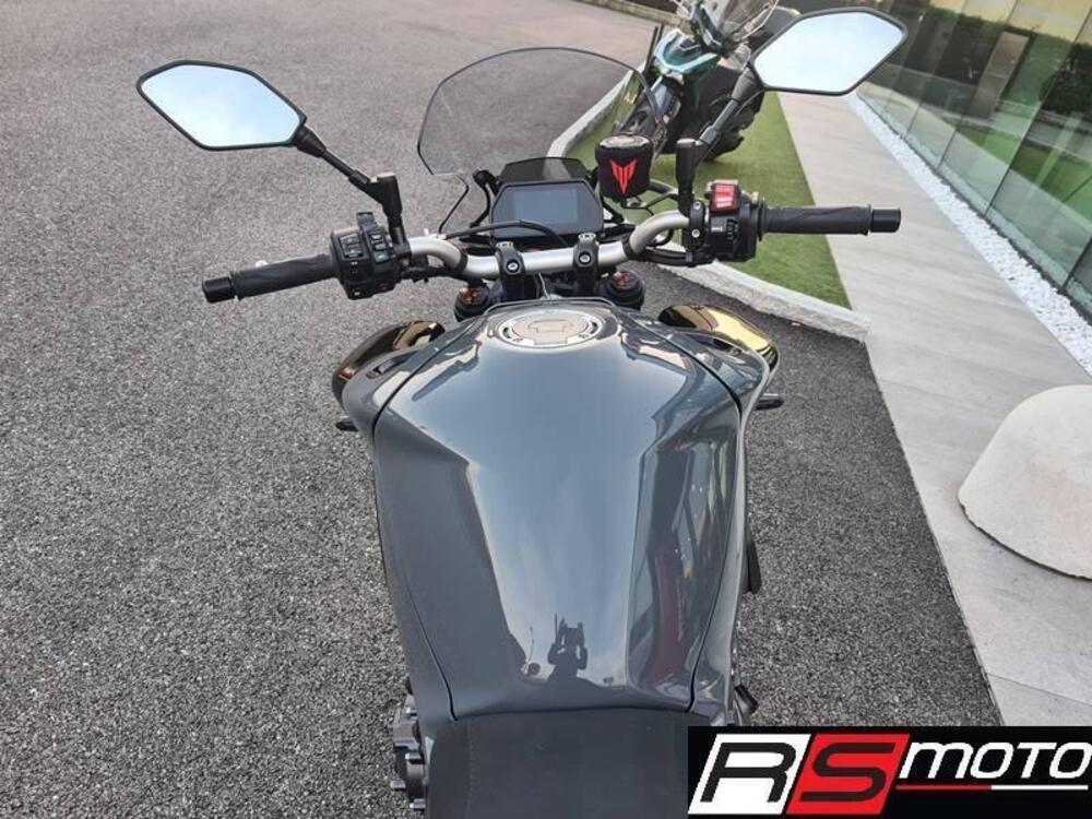 Yamaha MT-10 (2022 - 25) (5)