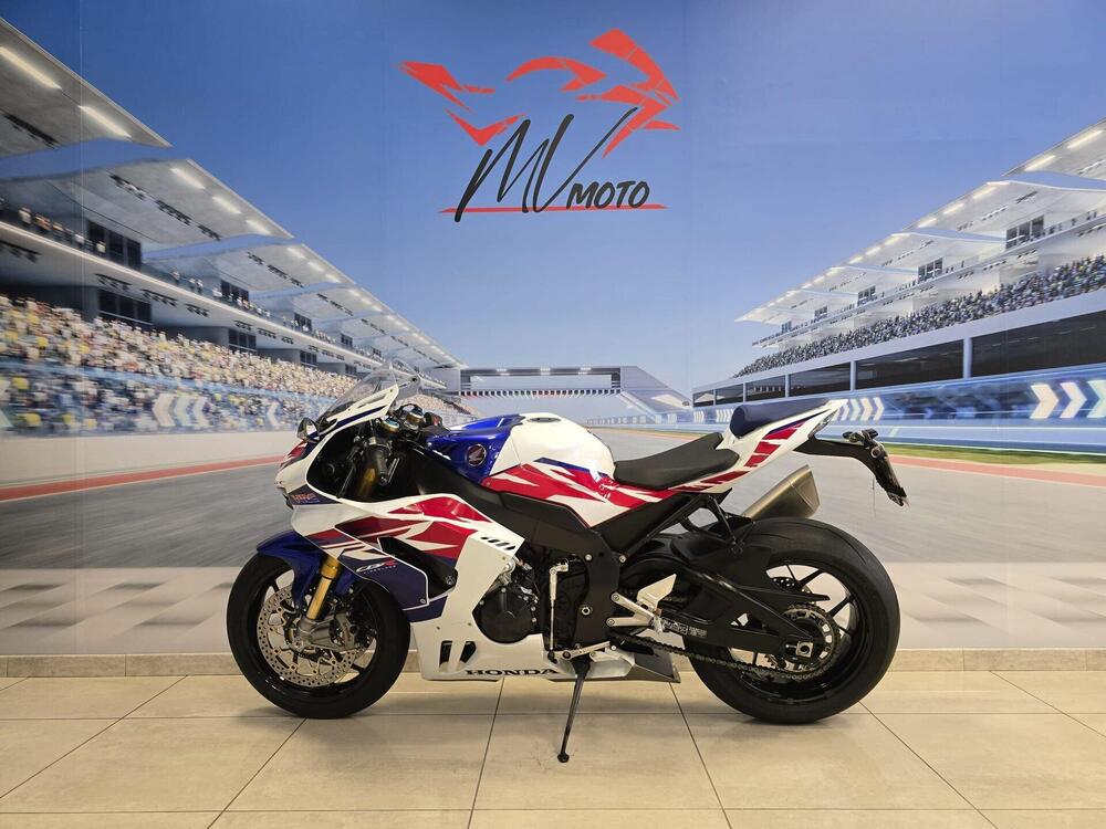 Honda CBR 1000 RR-R Fireblade SP 30th Anniversary (2022 - 23) (5)