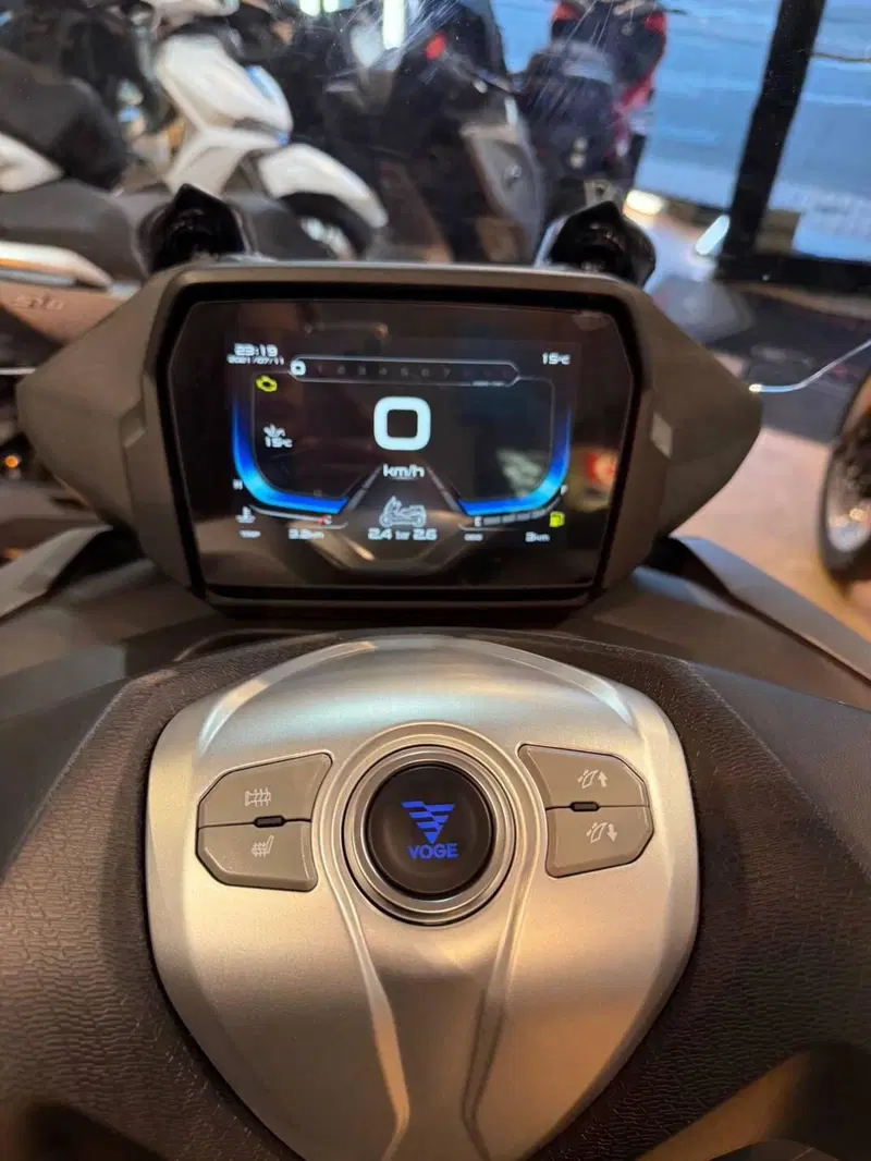 Voge Sfida SR4 MAX (2024 - 26) (13)