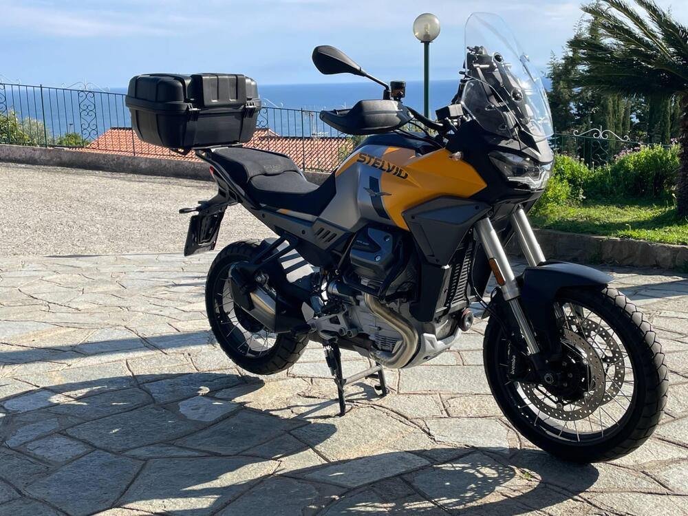 Moto Guzzi Stelvio (2024 - 25) (2)