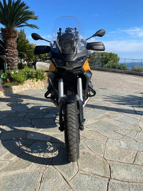 Moto Guzzi Stelvio (2024 - 25) (3)