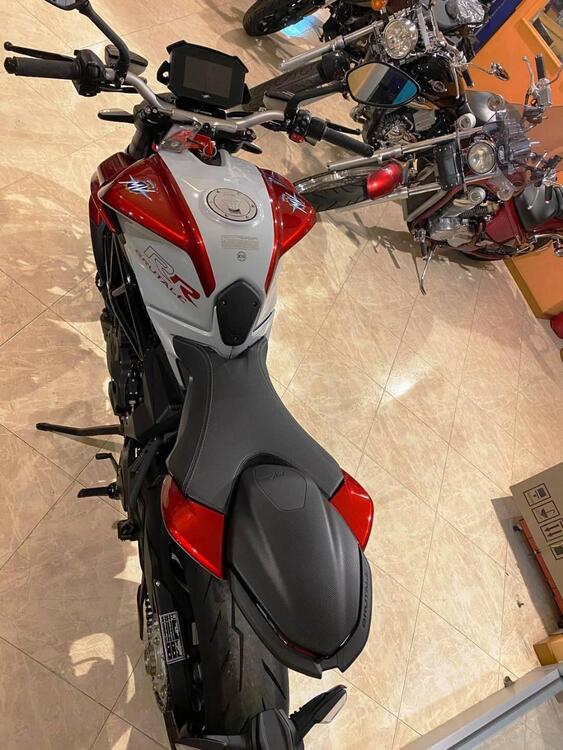 MV Agusta Brutale 800 RR (2021 - 25) (4)