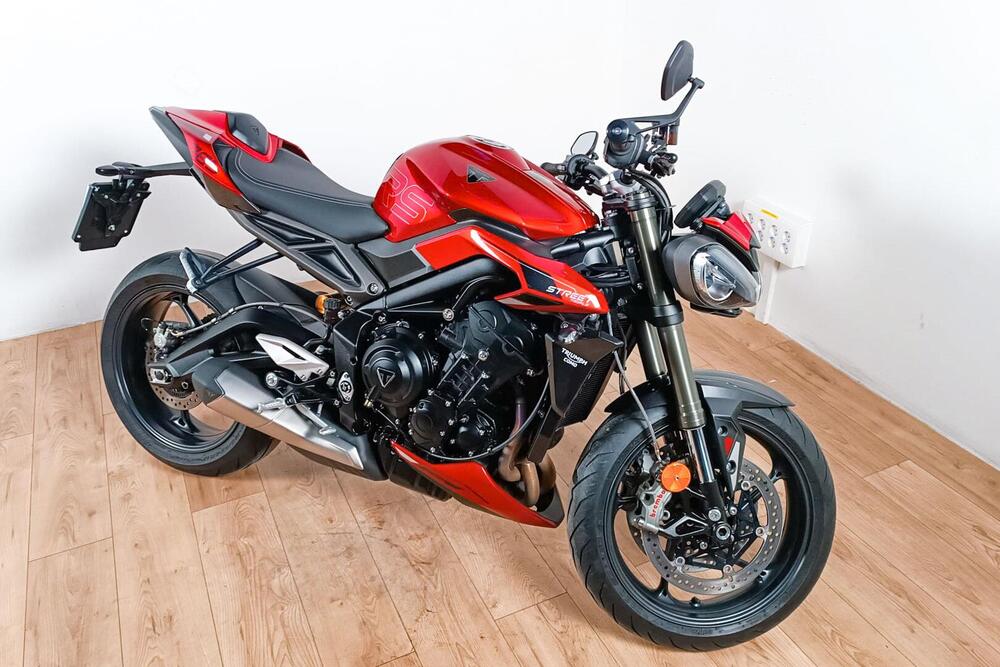 Triumph Street Triple 765 RS (2023 - 25) (2)