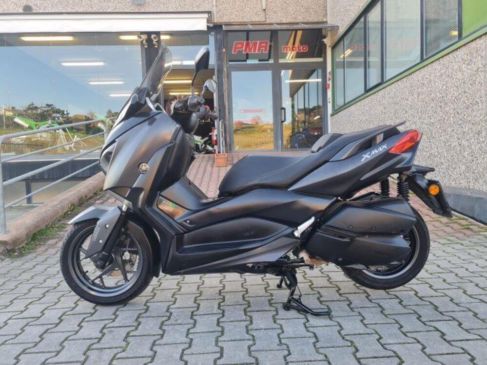 Yamaha X-Max 300 (2021 - 24) (4)