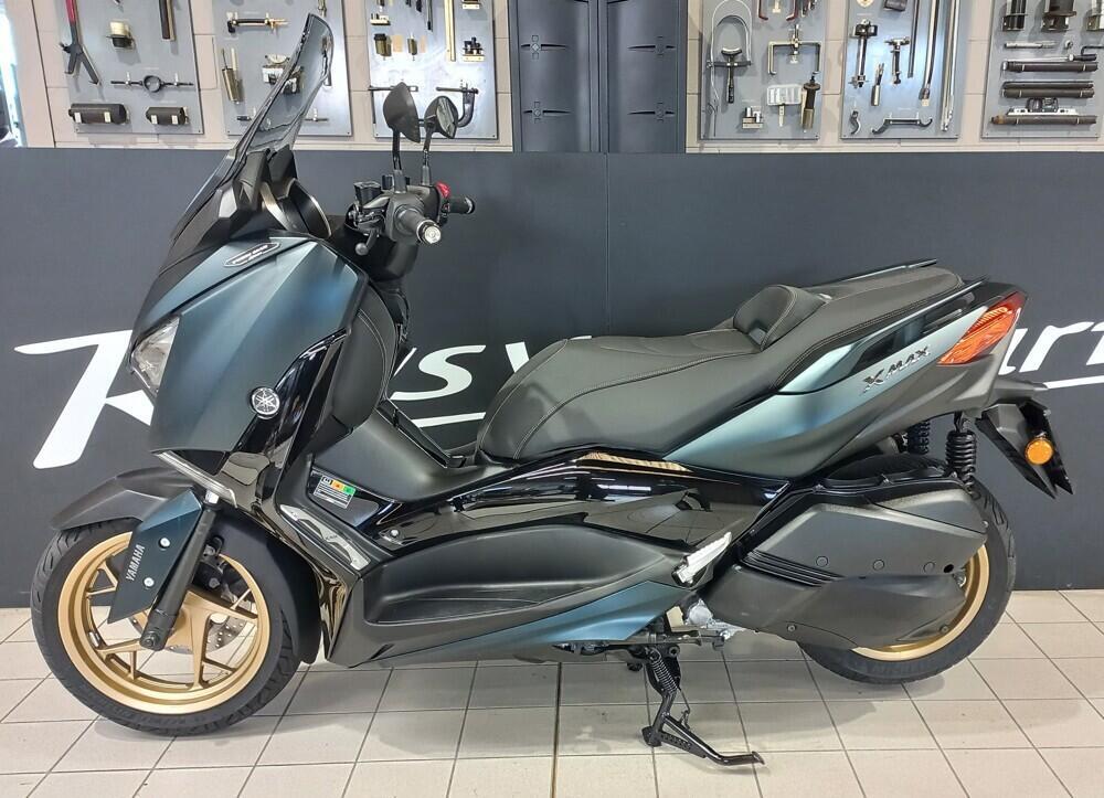 Yamaha X-Max 300 Tech Max (2021 - 24) (2)