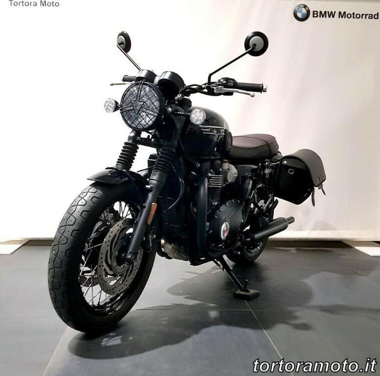 Triumph Bonneville T120 (2021 - 25) (3)