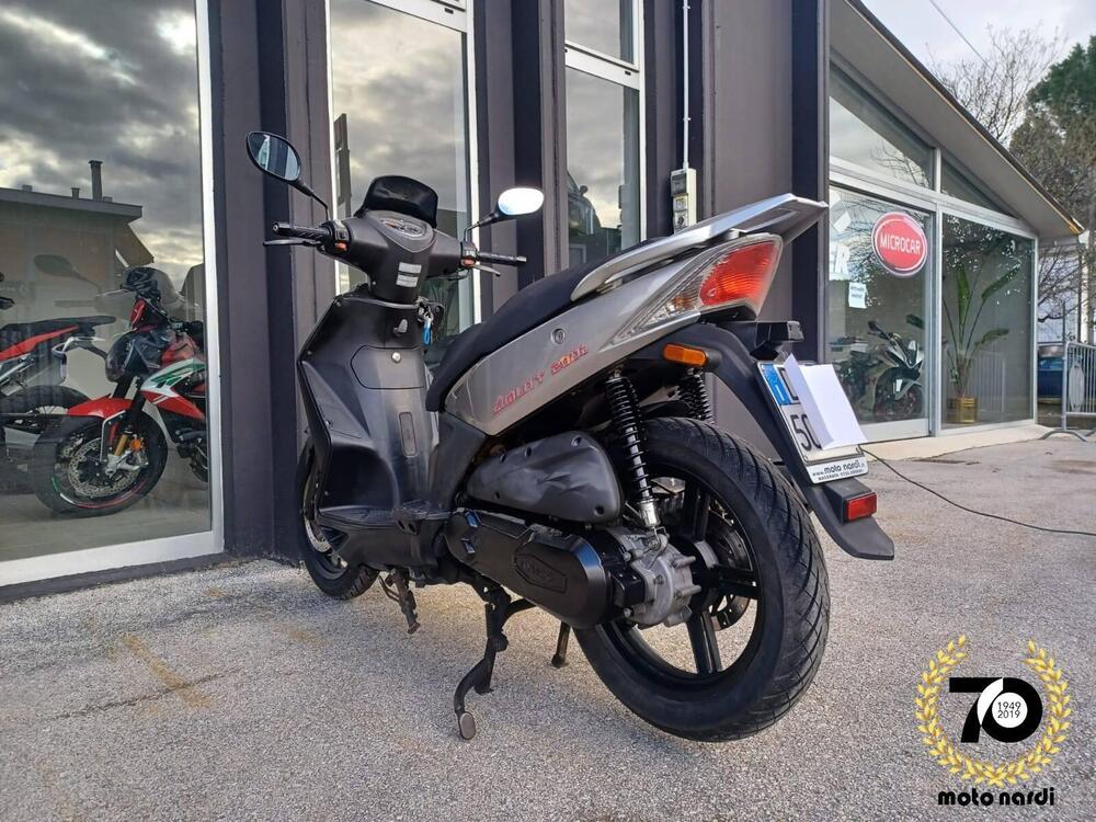 Kymco Agility 200i R16 (2008 - 16) (5)