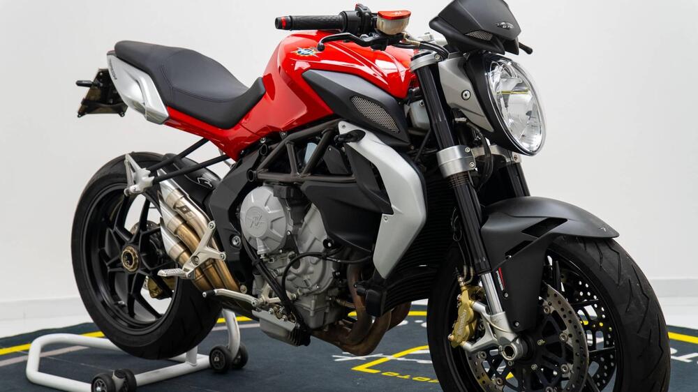 MV Agusta Brutale 675 EAS (2011 - 14) (2)