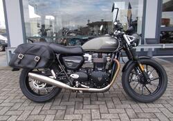 Triumph Street Twin 900 (2021 - 22) usata