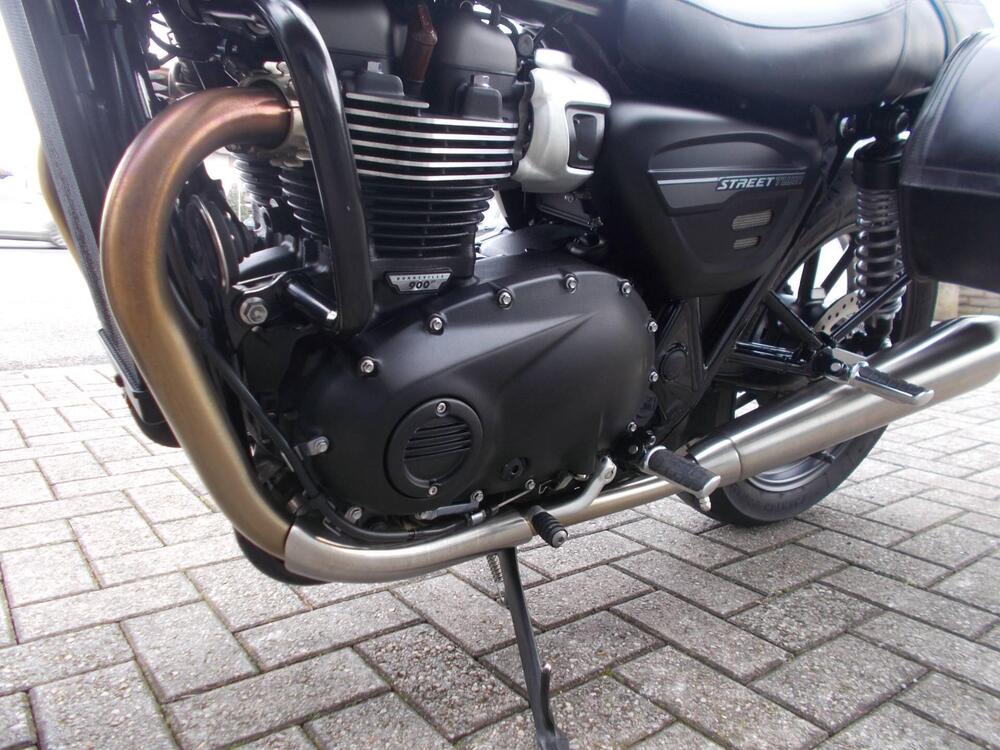 Triumph Street Twin 900 (2021 - 22) (4)