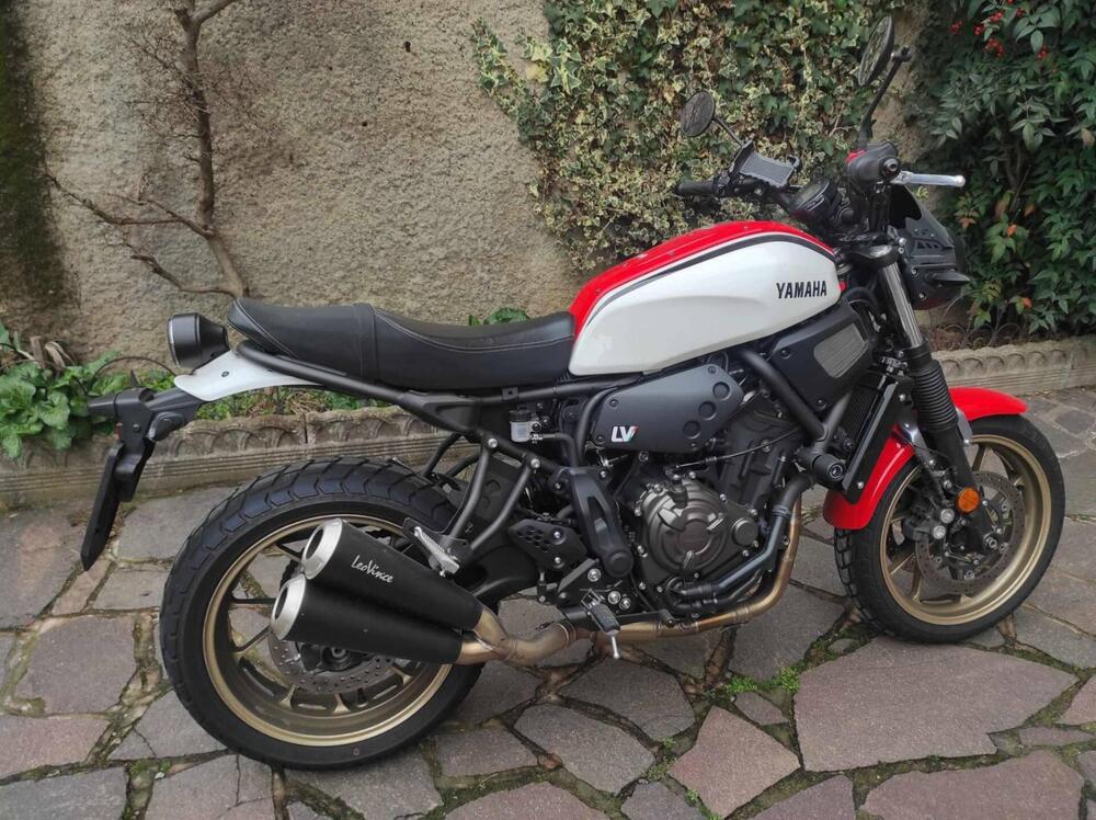 Yamaha XSR 700 (2021) (3)