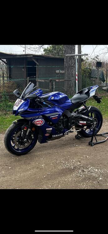 Yamaha YZF R1 (2020 - 25) (2)