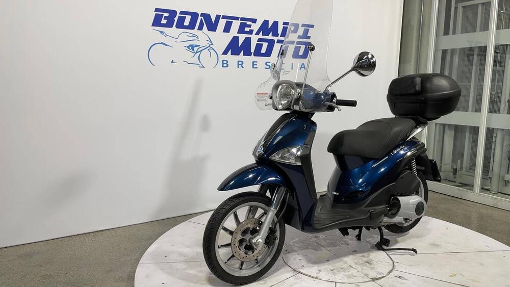 Piaggio Liberty 150 i-get ABS (2016) (3)