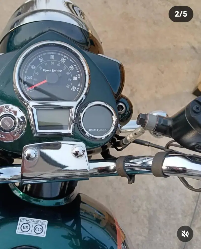 Royal Enfield Classic 350 (2021 - 26) (2)