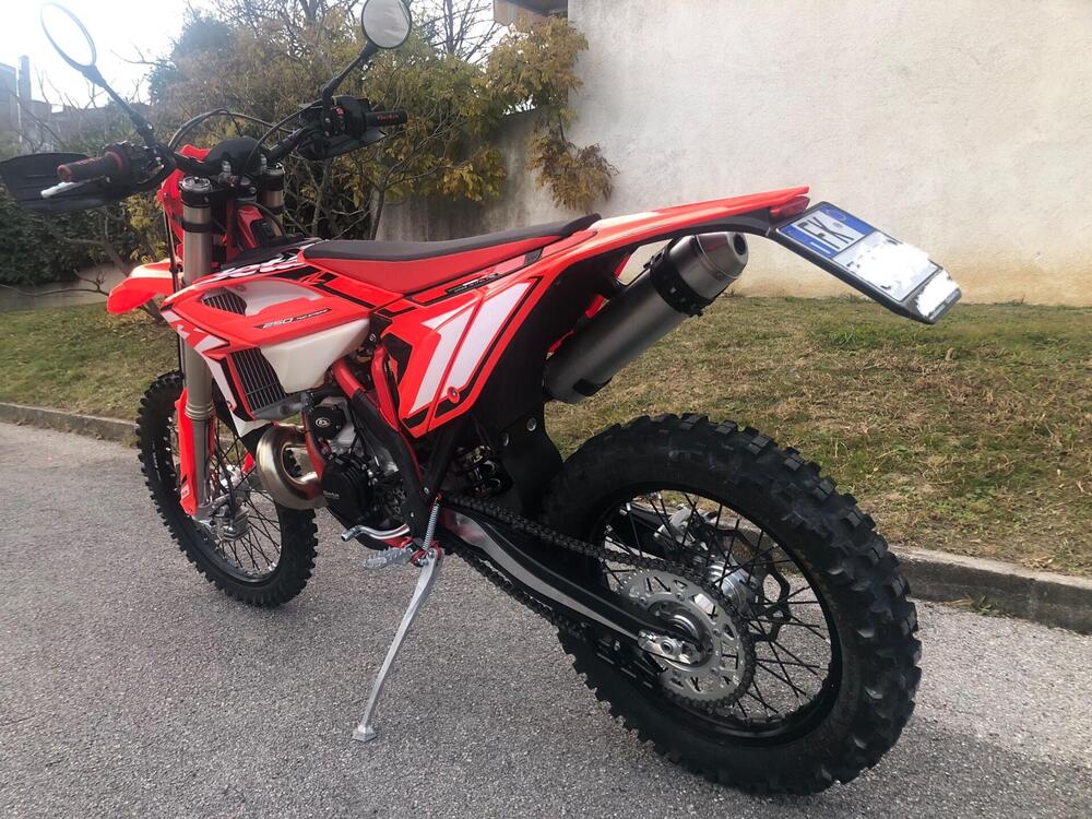 Betamotor RR 250 2T Enduro (2024) (2)