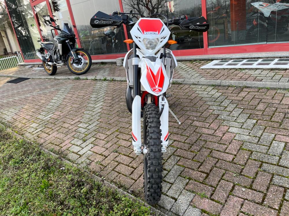 Betamotor RR 125 2T Enduro (2018) (5)