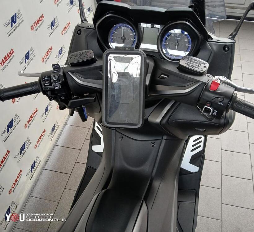 Yamaha T-Max 560 Tech Max (2021) (5)