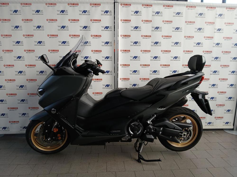 Yamaha T-Max 560 Tech Max (2020) (2)