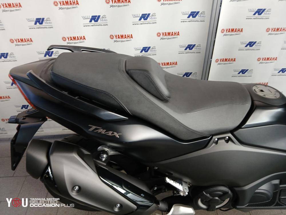 Yamaha T-Max 560 (2022 - 24) (3)