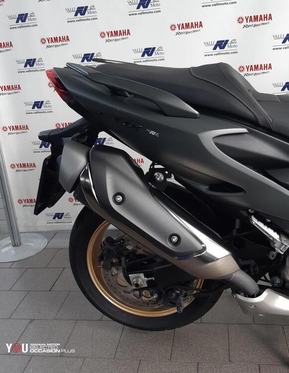 Yamaha T-Max 560 Tech Max (2021) (3)