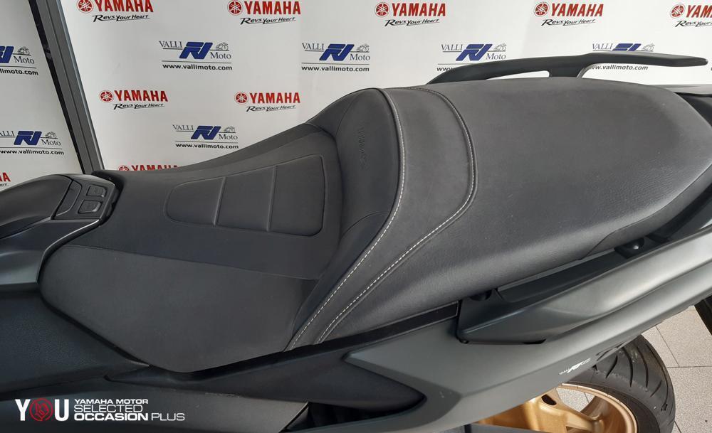 Yamaha T-Max 560 Tech Max (2021) (5)