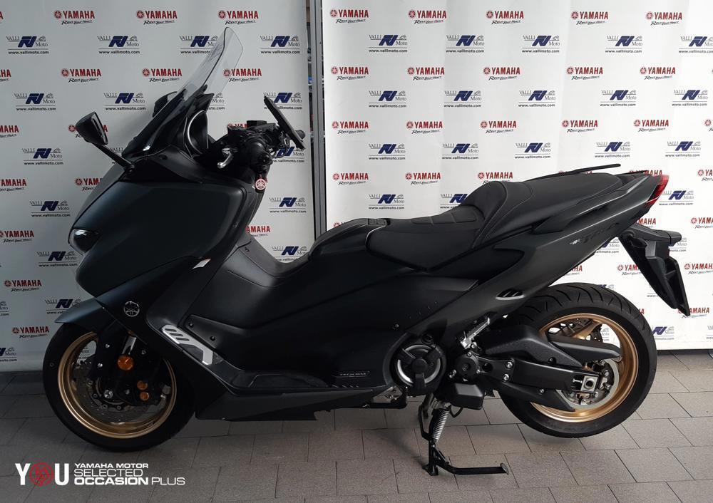 Yamaha T-Max 560 Tech Max (2021) (2)