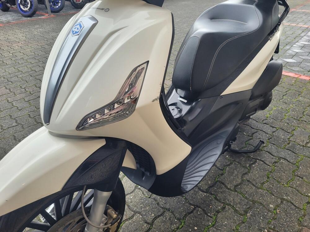 Piaggio Beverly 125 S i.e. (2010 - 17) (2)