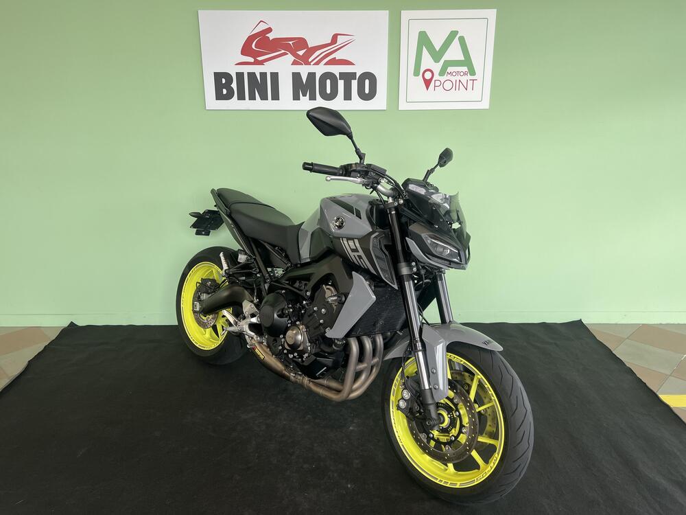 Yamaha MT-09 (2017 - 20) (2)