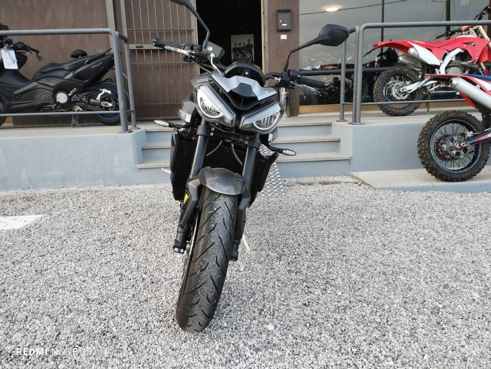 Triumph Street Triple 765 R (2023 - 25) (2)