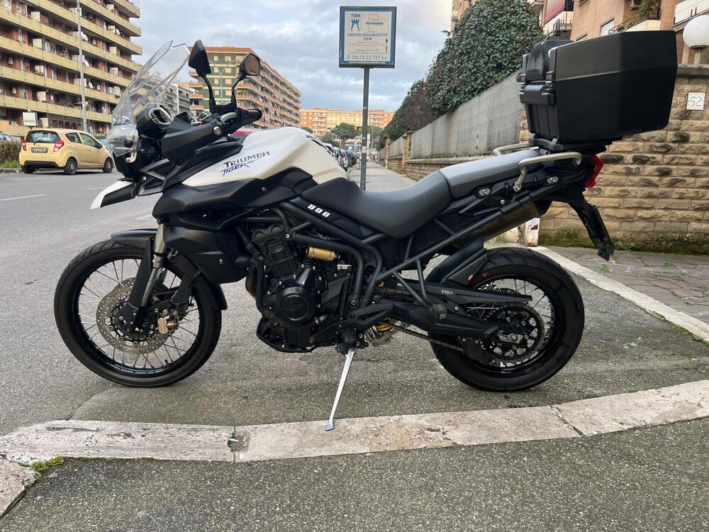 Triumph Tiger 800 XC (2011 - 12) (2)