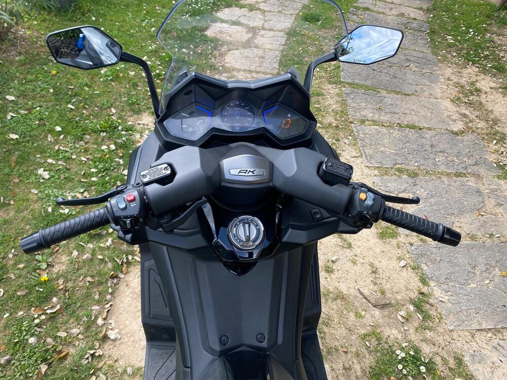 Kymco AK 550 ETS (2021 - 25) (4)