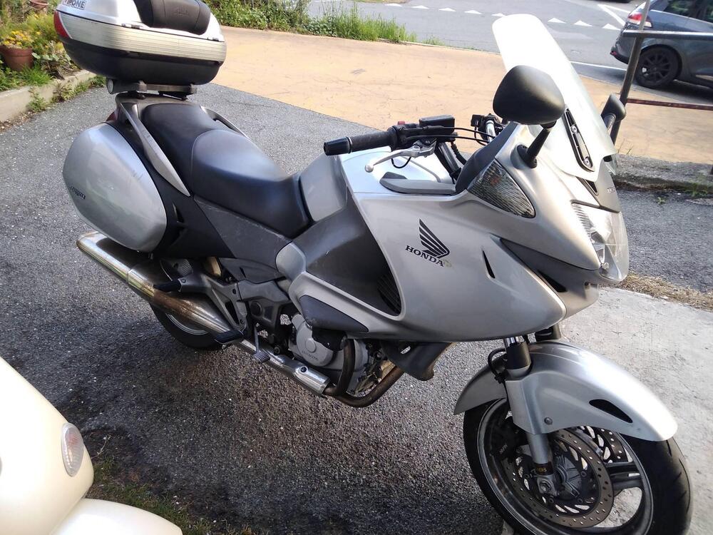 Honda Deauville 700 ABS (3)