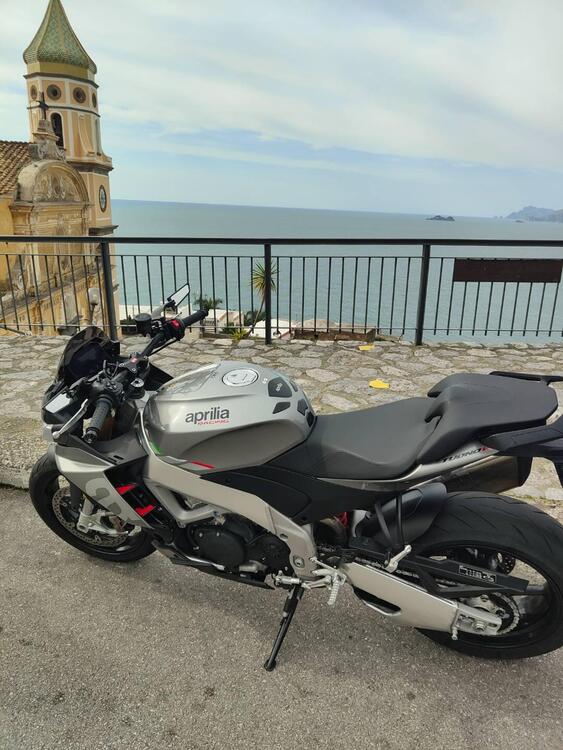 Aprilia Tuono 1100 V4 (2021 - 24) (2)