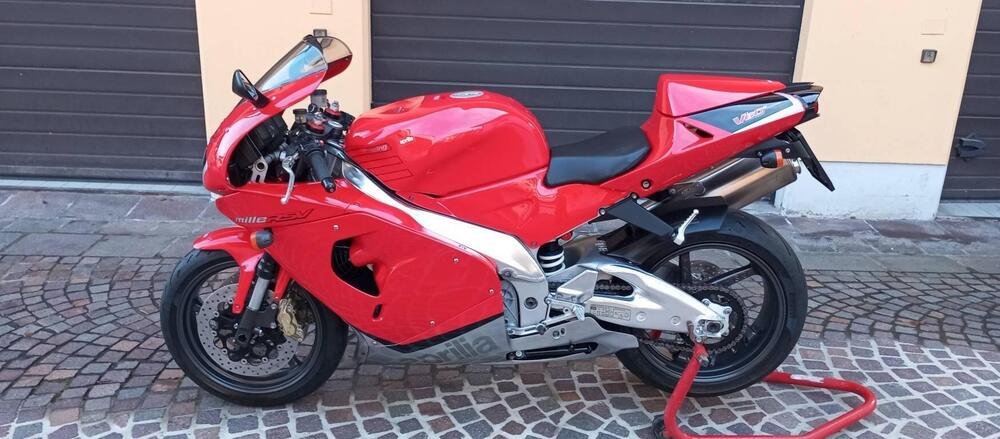 Aprilia  APRILIA RSV 1000 1999 (2)