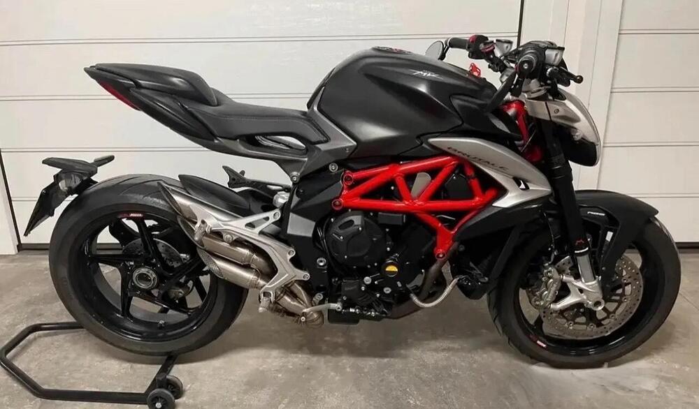 MV Agusta Brutale 800 EAS ABS (2016 - 19) (5)