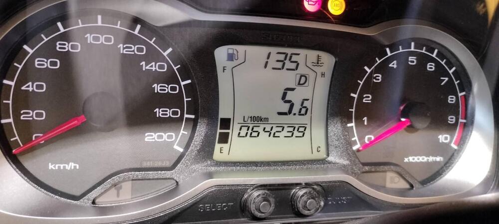Suzuki Burgman AN 650 Executive ABS (2013 - 17) (5)