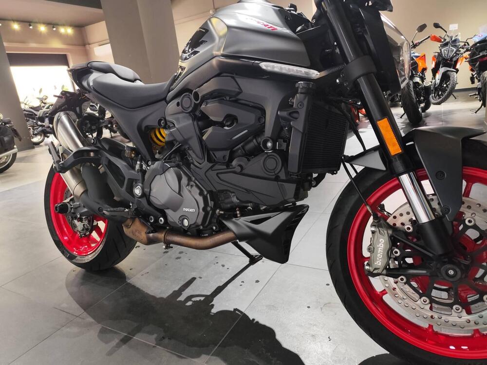 Ducati Monster 937 (2021 - 25) (5)