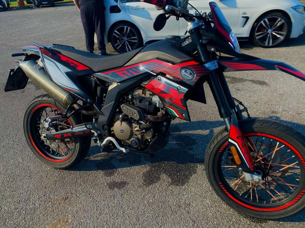 FB Mondial SMX 125 Supermotard (2020) (2)