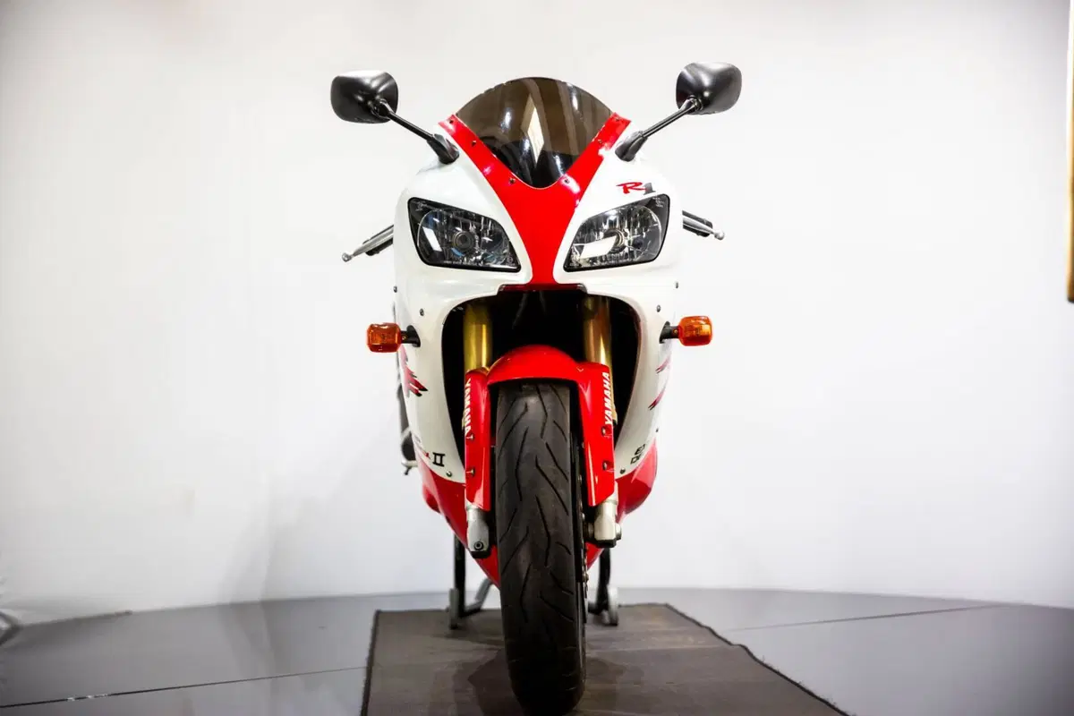Yamaha YZF R1 (1998 - 99) (5)