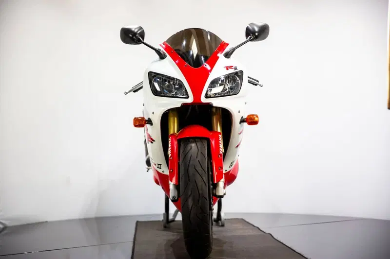 Yamaha YZF R1 (1998 - 99) (5)