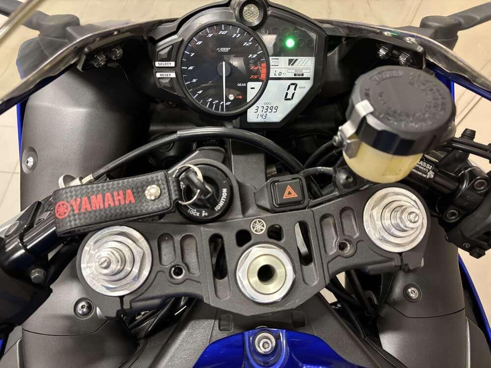 Yamaha YZF R1 (2012 - 14) (2)