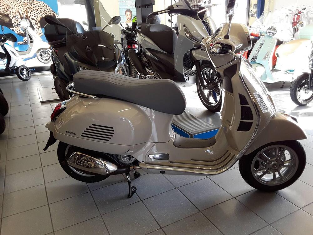 Vespa GTS 300 (2023 - 24) (3)