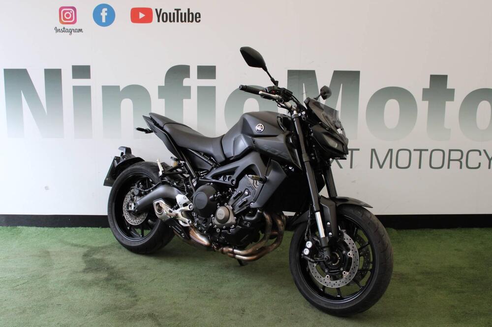 Yamaha MT-09 (2017 - 20) (2)