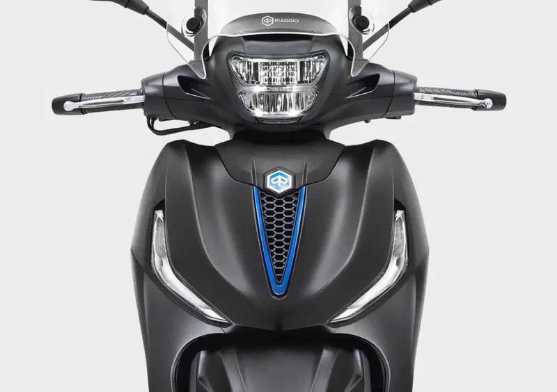 Piaggio Beverly 400 Beverly 400 S (2025 - 26) (3)