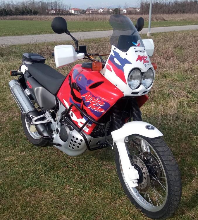 Honda Africa Twin XRV 750 (1996 - 02) (3)