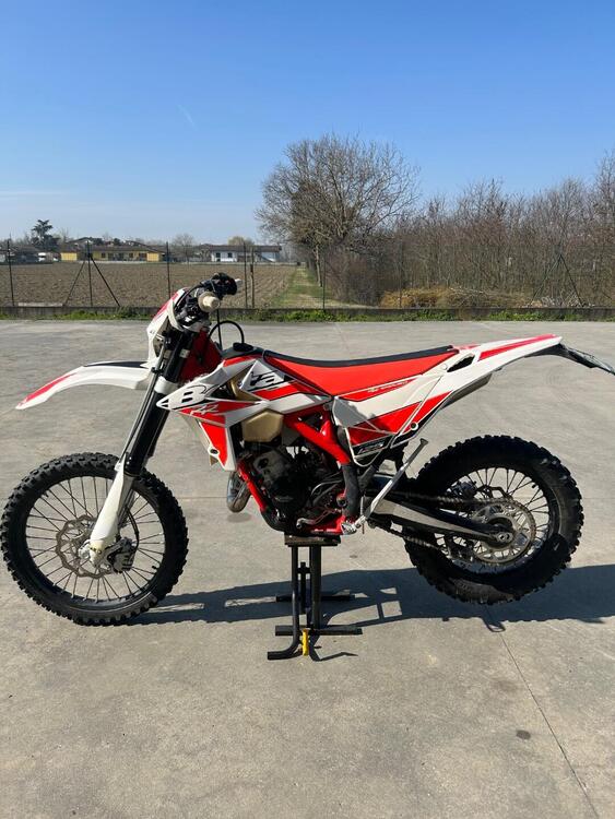 Betamotor RR 125 2T Enduro (2018) (2)