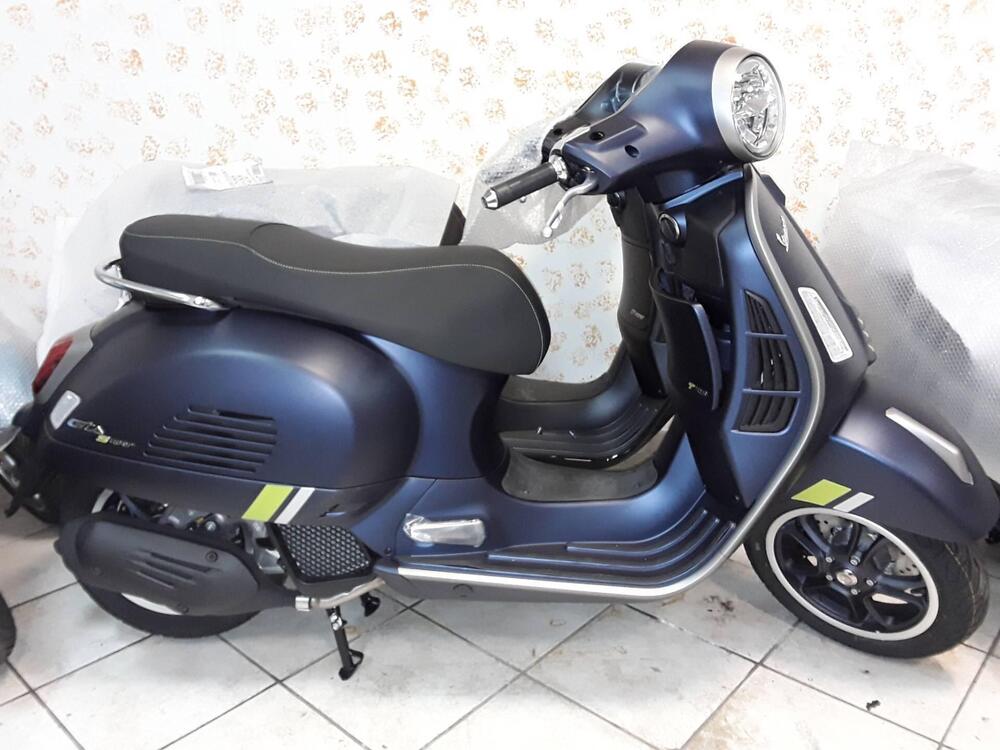 Vespa GTS 125 Super Tech (2023 - 24)